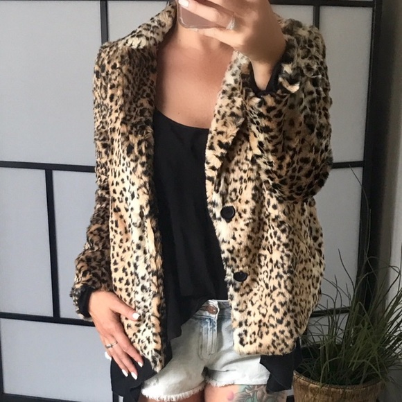 LAST 1️⃣! COLI Faux Fur Leopard Jacket - Picture 2 of 7